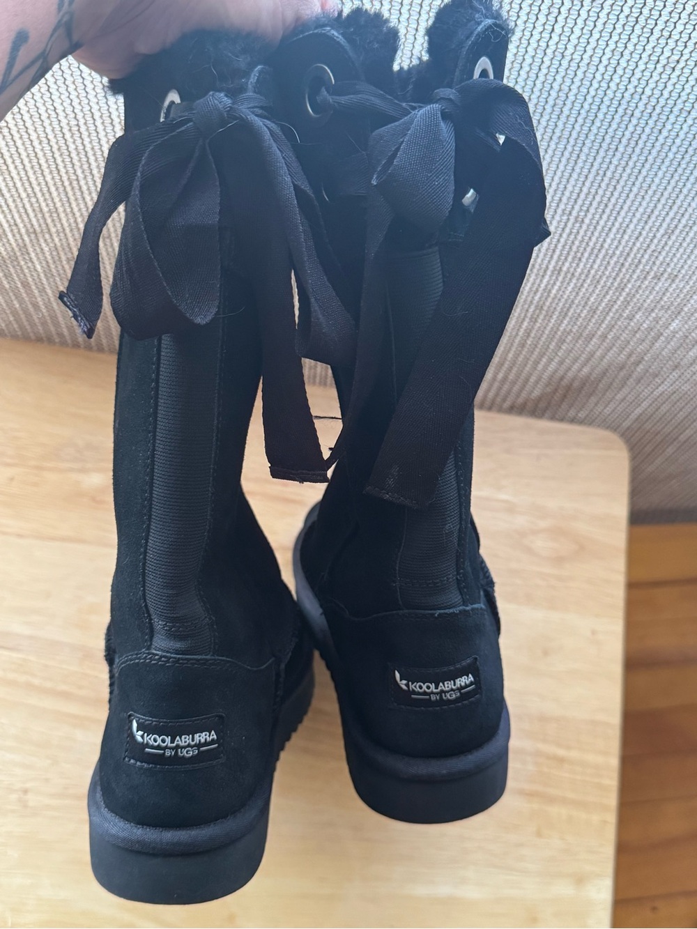 Kookaburra by UGG women’s size 6